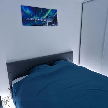 2 Pieces + Parking A 15 Min De Paris Apartment