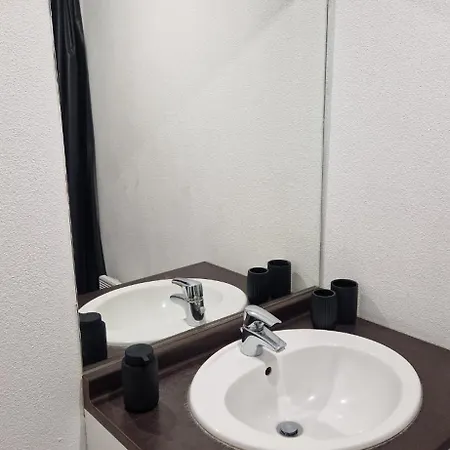 2 Pièces + Parking à 15 Min De Paris Appartamento Argenteuil