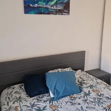 2 Pièces + Parking à 15 Min De Paris